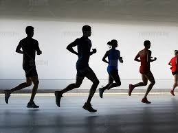 助罗马升至意甲榜首，斯维拉尔达成罗马生涯100场里程碑