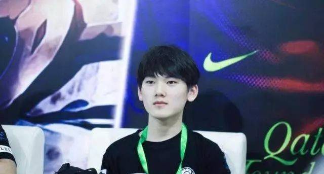 手是已提前 手是已提前